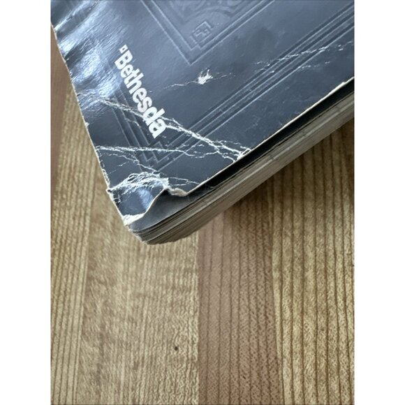 Paperback Elder Scrolls V: Skyrim Legendary Edition Game Guide - No Map - Picture 6 of 15